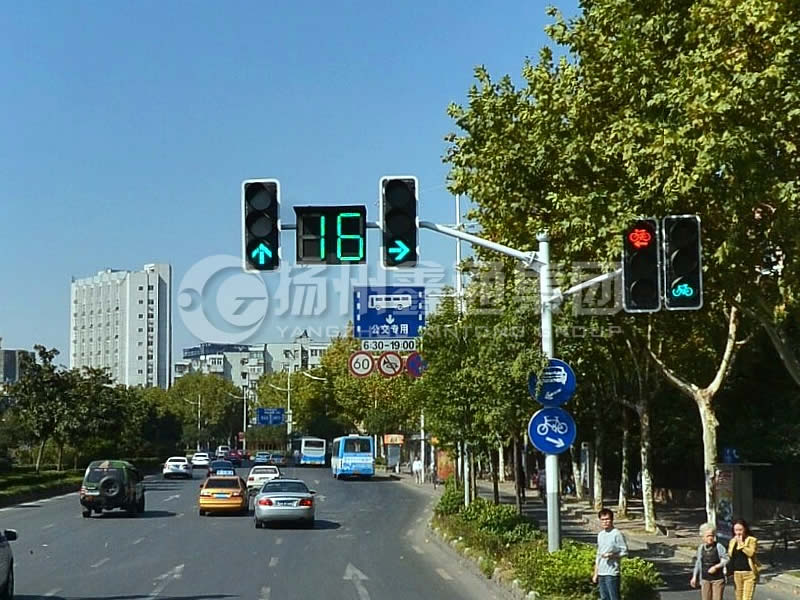 XHDG-039，燕翅信號(hào)燈桿，南京信號(hào)燈桿